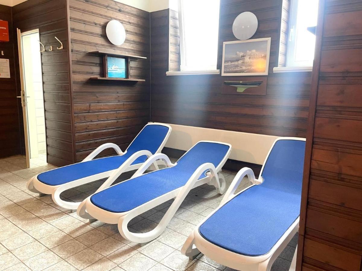 Schicke Fewo 150M Vom Strand Kostenlos Wlan Grosses Schwimmbad Sauna Cuxhaven Ngoại thất bức ảnh